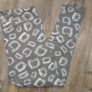 TC2 LuLaroe leggings